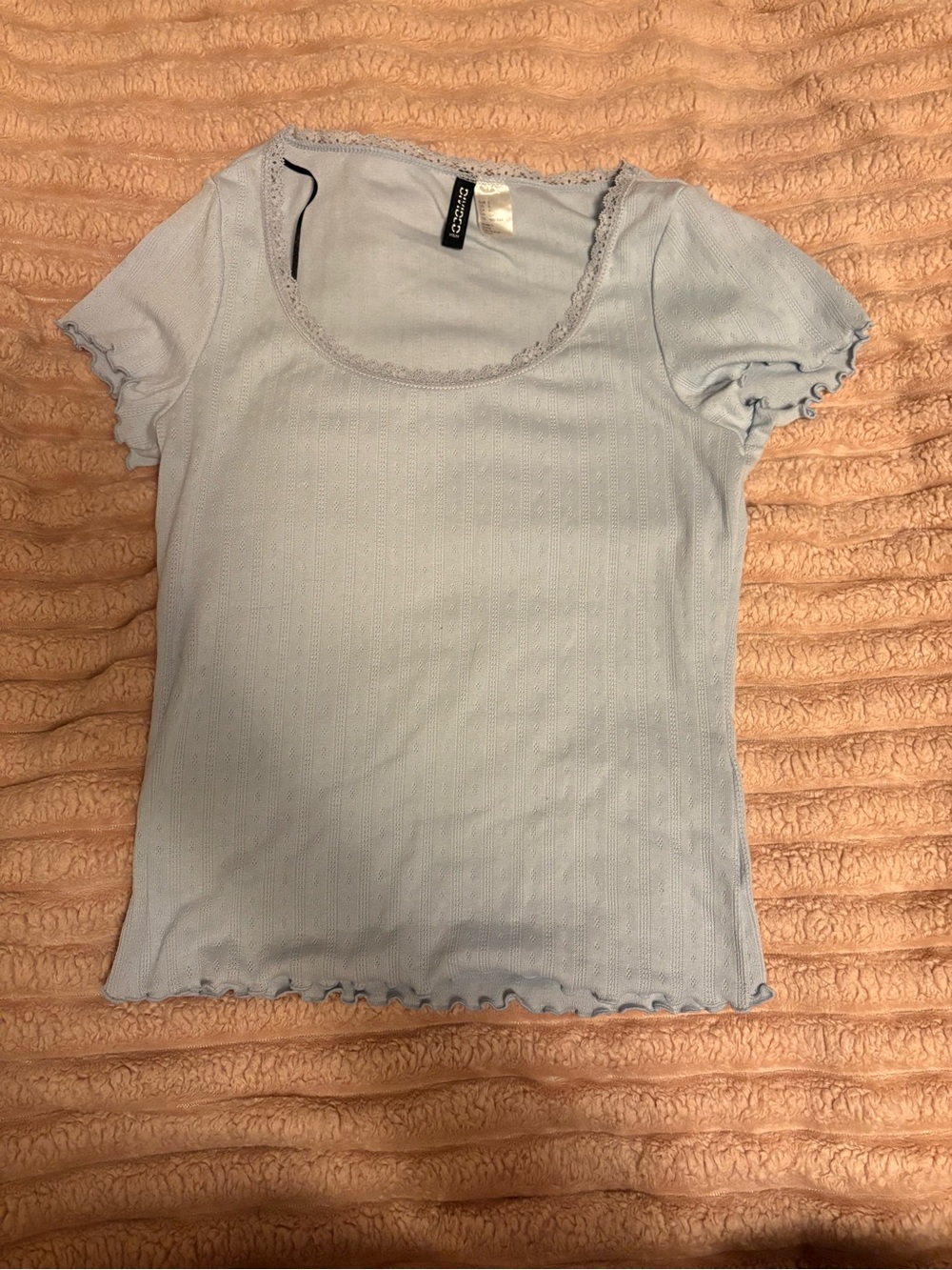 H&M Light Blue Ribbed Scoop Neck Tee with Lettuce Edges